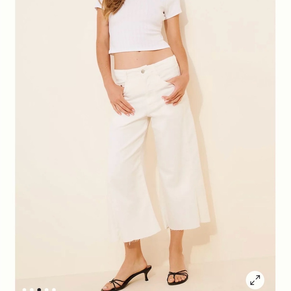 NWT Pilcro The Adi Mid-Rise Frayed Relaxed Flare Jeans:Crop Edition 28 White